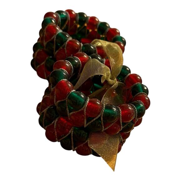 KEMP & BEATLEY SET OF 4 CHRISTMAS RED & GREEN GLASS BEADED NAPKIN RINGS HOLDERS - Picture 3 of 5